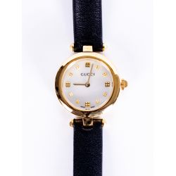 Наручные часы Gucci G001 часы женские кварцевый механизм, кожаный ремешок, белый циферблат