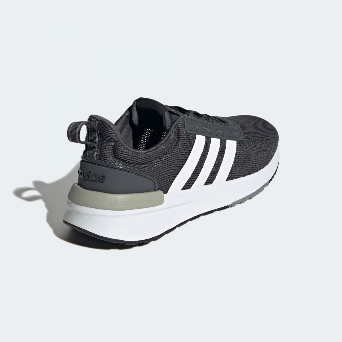 Кроссовки ADIDAS RACER TR21 Кроссовки ADIDAS RACER TR21