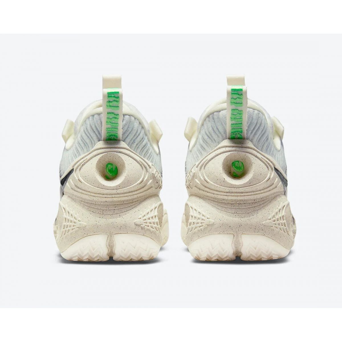 Кроссовки NIKE COSMIC UNITY EP Кроссовки NIKE COSMIC UNITY EP